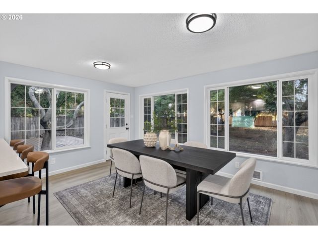 12807 Ne 159TH St, Brush Prairie, WA 98606