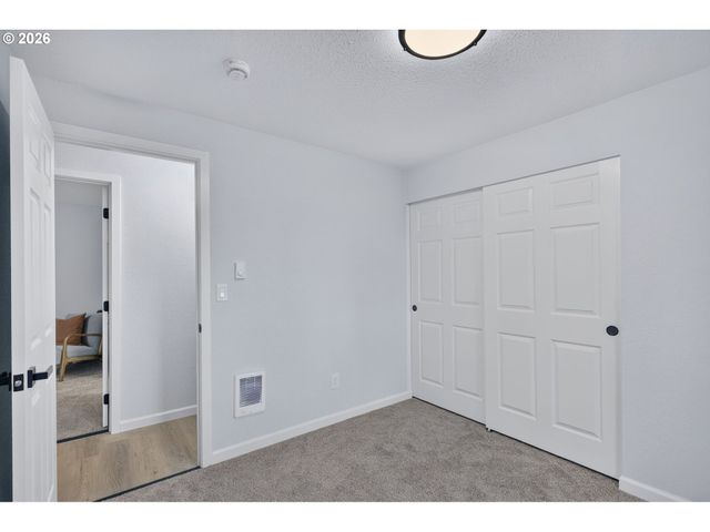 12807 Ne 159TH St, Brush Prairie, WA 98606