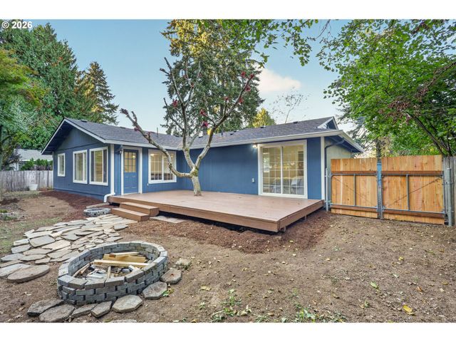 12807 Ne 159TH St, Brush Prairie, WA 98606