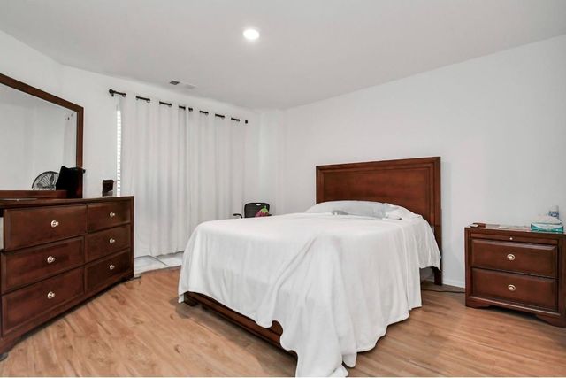 18606 Rosehill Prairie Drive, New Caney, TX 77357