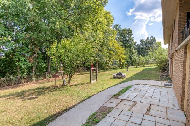 5846 Crestview Drive, Hixson, TN 37343
