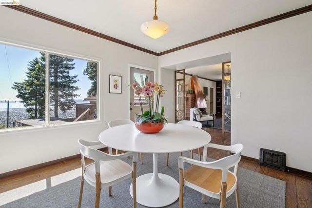 98 Fairlawn Dr, Berkeley, CA 94708