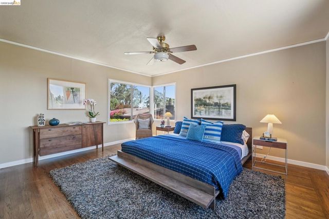 98 Fairlawn Dr, Berkeley, CA 94708
