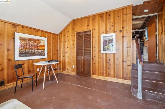 98 Fairlawn Dr, Berkeley, CA 94708