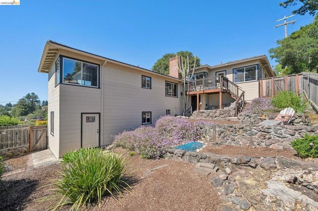 98 Fairlawn Dr, Berkeley, CA 94708