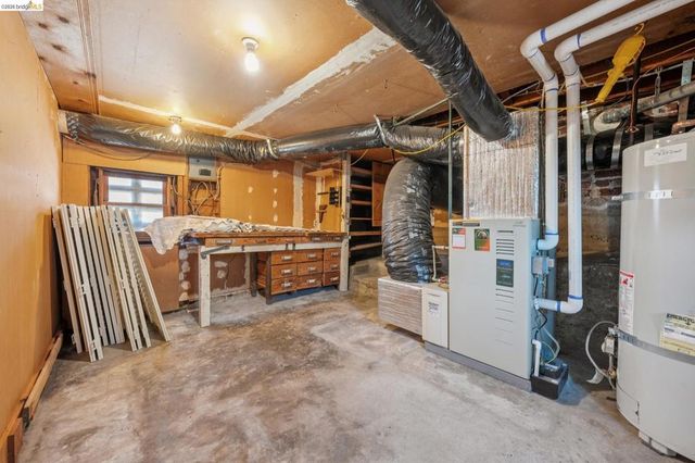 98 Fairlawn Dr, Berkeley, CA 94708
