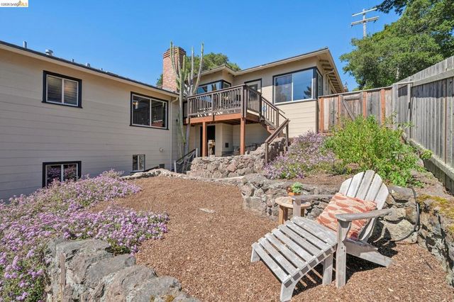 98 Fairlawn Dr, Berkeley, CA 94708