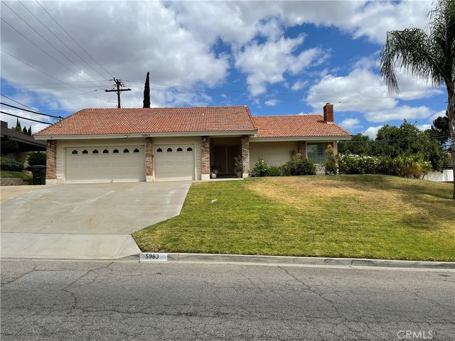 5983 Moraga Avenue, Jurupa Valley, CA 92509