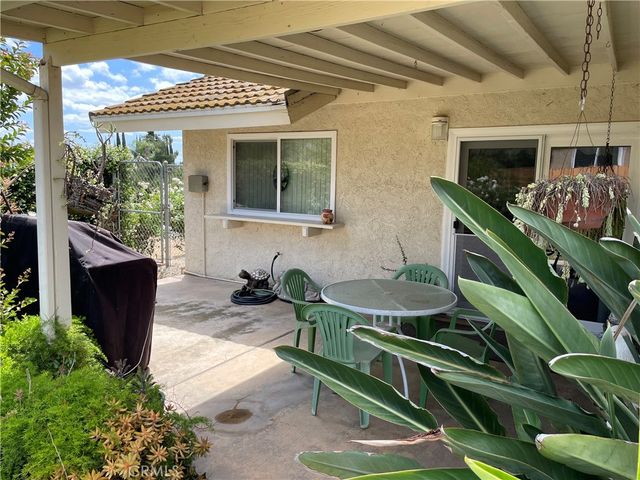 5983 Moraga Avenue, Jurupa Valley, CA 92509