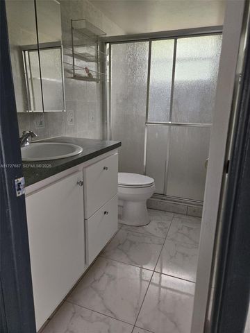 160 NE 203rd Terrace 18, Miami Gardens, FL 33179
