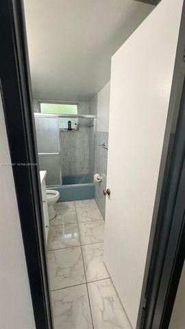160 NE 203rd Terrace 18, Miami Gardens, FL 33179