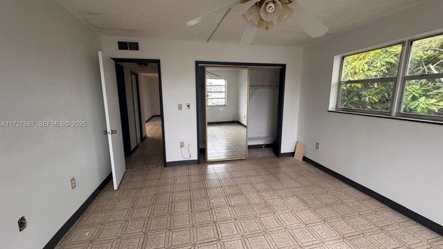 160 NE 203rd Terrace 18, Miami Gardens, FL 33179