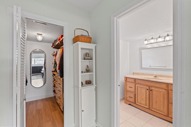 3050 NE 47TH Court 108, Fort Lauderdale, FL 33308