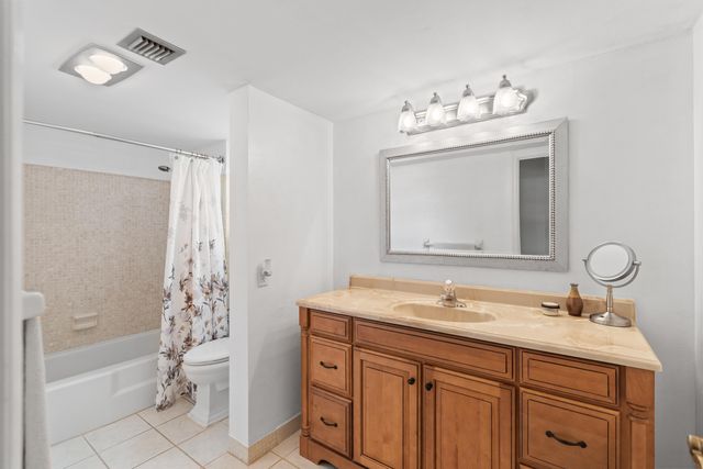 3050 NE 47TH Court 108, Fort Lauderdale, FL 33308