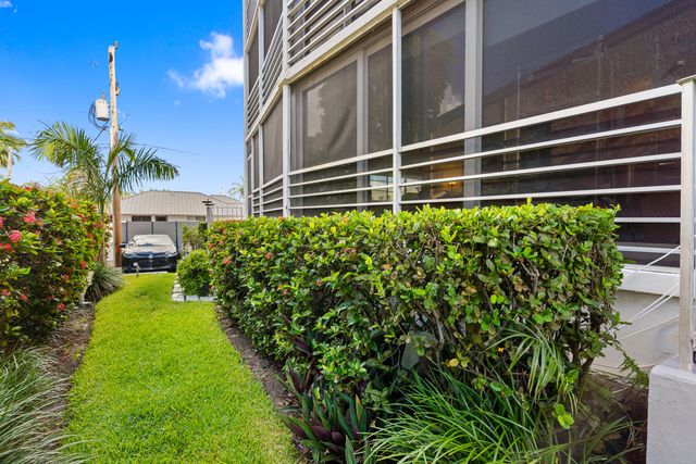 3050 NE 47TH Court 108, Fort Lauderdale, FL 33308