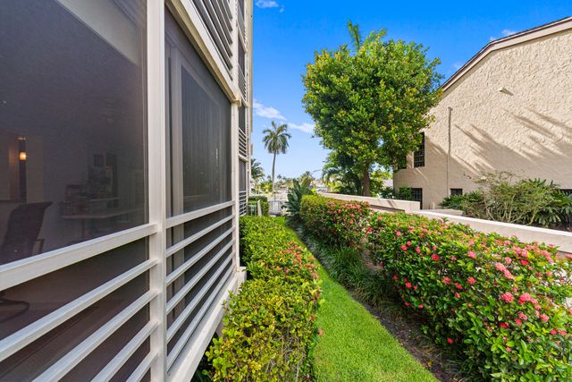 3050 NE 47TH Court 108, Fort Lauderdale, FL 33308