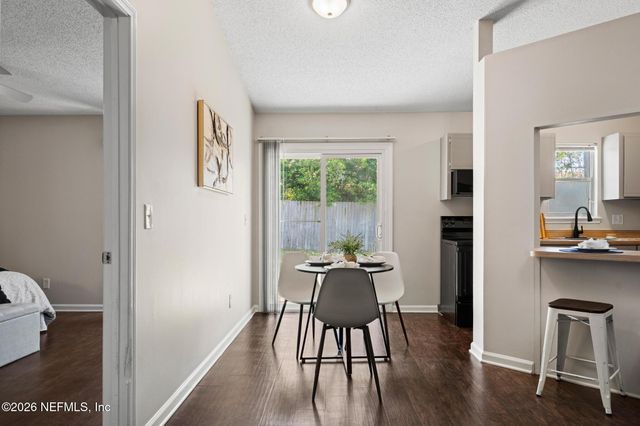 2753 CAVENDER Court, Jacksonville, FL 32216