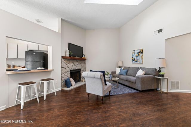 2753 CAVENDER Court, Jacksonville, FL 32216