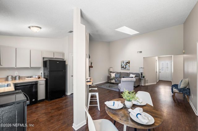 2753 CAVENDER Court, Jacksonville, FL 32216