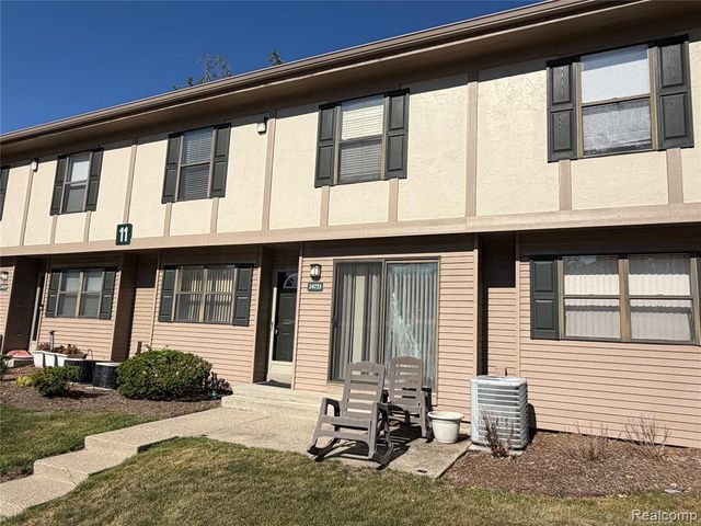 24733 Primrose Lane, Southfield, MI 48033