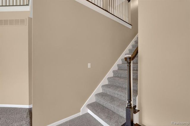 5195 Wyndham Place, Fenton, MI 48430