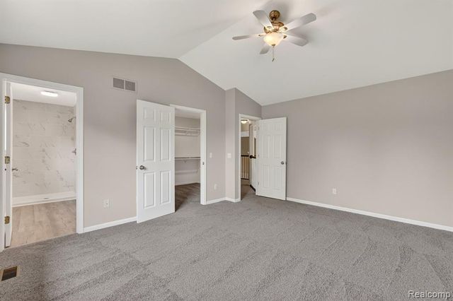5195 Wyndham Place, Fenton, MI 48430