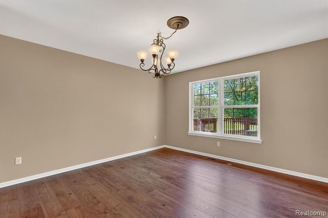 5195 Wyndham Place, Fenton, MI 48430
