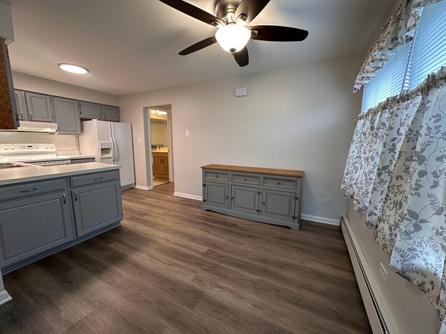 4525 Elm Avenue 2B, Brookfield, IL 60513