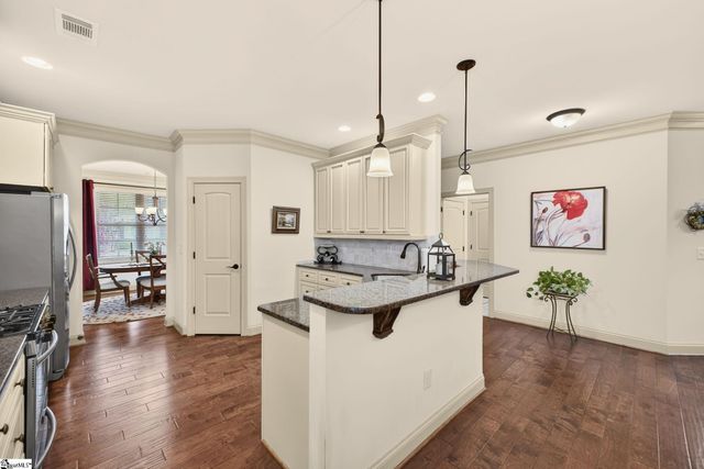 334 Belle Oaks Drive, Simpsonville, SC 29680