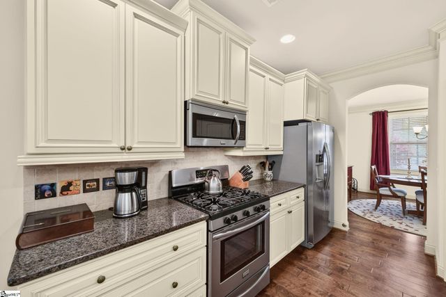 334 Belle Oaks Drive, Simpsonville, SC 29680