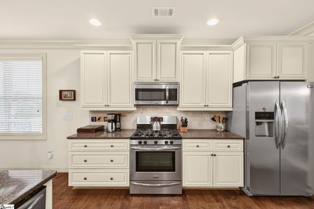 334 Belle Oaks Drive, Simpsonville, SC 29680