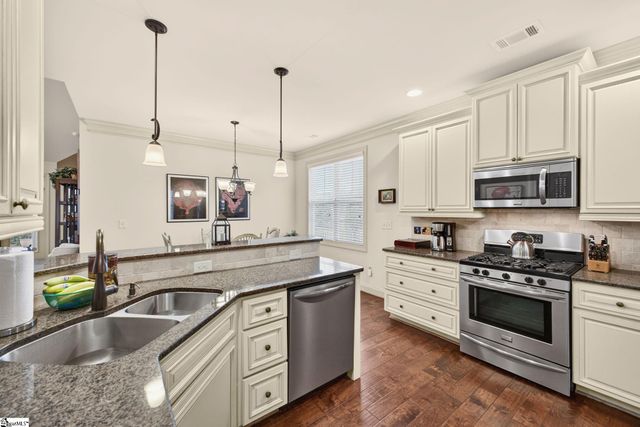 334 Belle Oaks Drive, Simpsonville, SC 29680