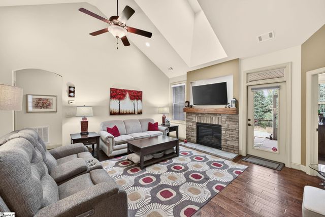 334 Belle Oaks Drive, Simpsonville, SC 29680