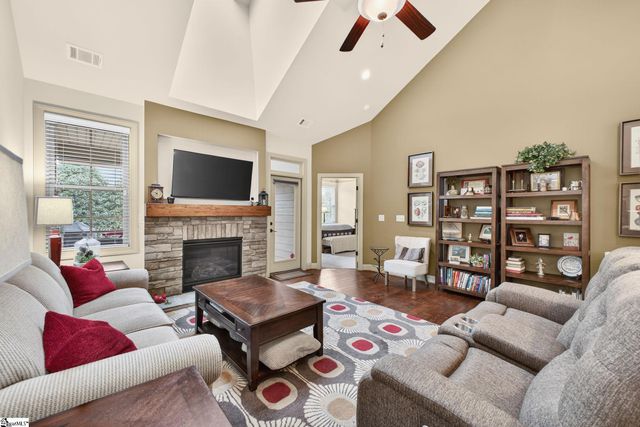 334 Belle Oaks Drive, Simpsonville, SC 29680