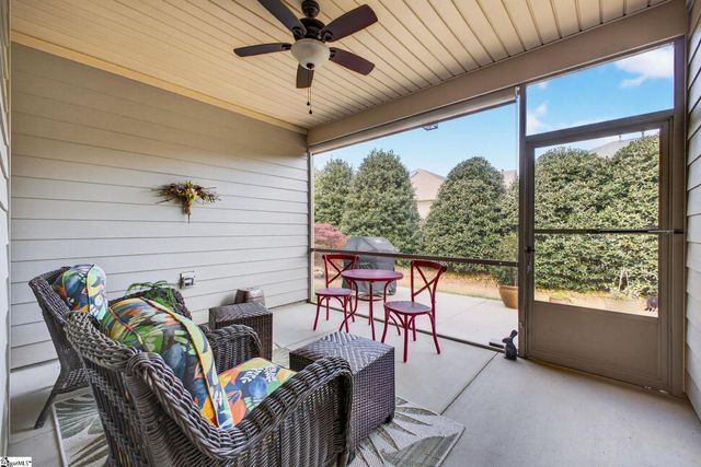 334 Belle Oaks Drive, Simpsonville, SC 29680