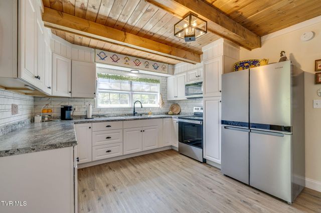 104 Hoard Road, Rogersville, TN 37857