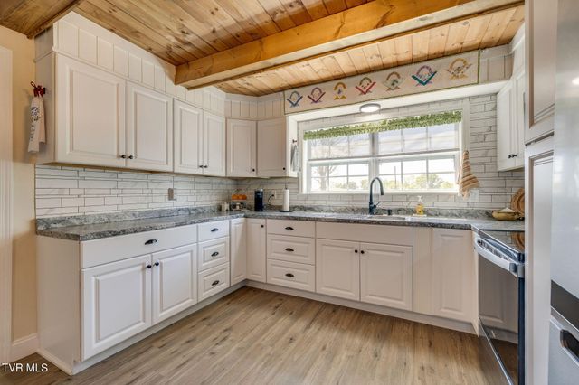 104 Hoard Road, Rogersville, TN 37857