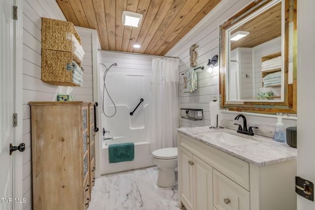 104 Hoard Road, Rogersville, TN 37857