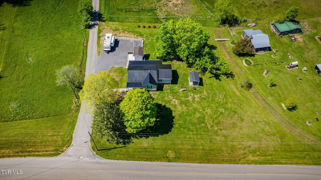 104 Hoard Road, Rogersville, TN 37857