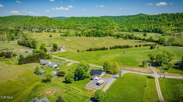 104 Hoard Road, Rogersville, TN 37857