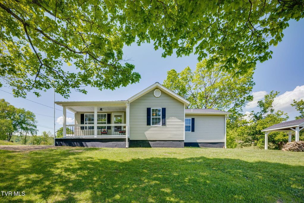 104 Hoard Road, Rogersville, TN 37857