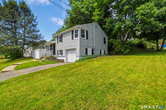 6 Glenford Drive, Waterbury, CT 06708