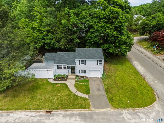 6 Glenford Drive, Waterbury, CT 06708