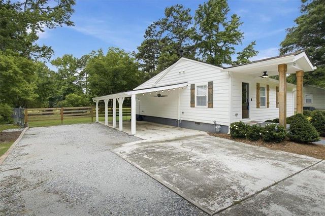 225 Moore Road, Oxford, GA 30054