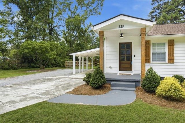 225 Moore Road, Oxford, GA 30054