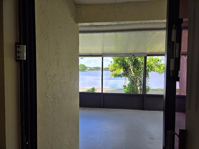 16363 Water Way, Delray Beach, FL 33484