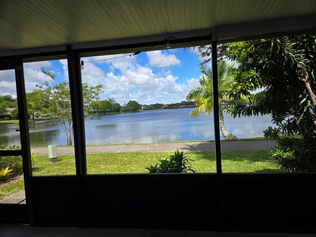 16363 Water Way, Delray Beach, FL 33484