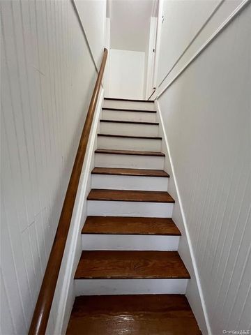 493 Munsell Road, East Patchogue, NY 11772