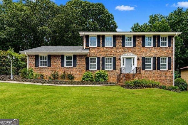 1683 Oak Ridge Circle SW, Stone Mountain, GA 30087