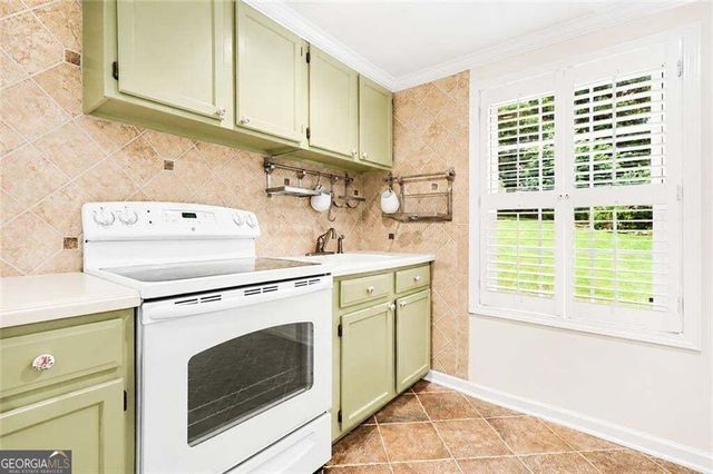 1683 Oak Ridge Circle SW, Stone Mountain, GA 30087